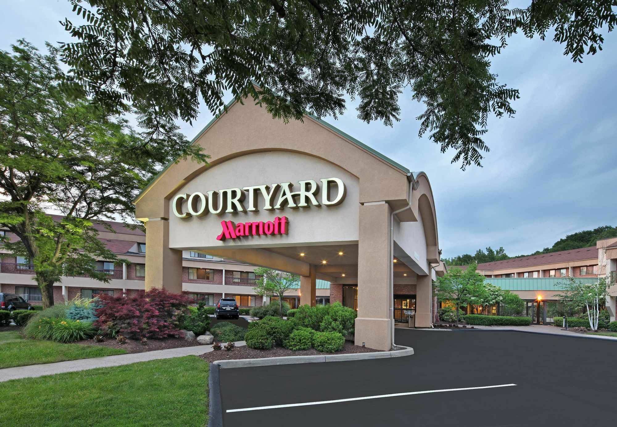 Courtyard Hartford Cromwell Hotel Kültér fotó